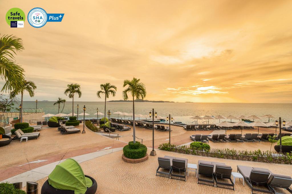 โรงแรม รอยัล คลิฟ บีช พัทยา (Royal Cliff Beach Hotel Pattaya)